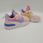 Adidasi roz pentru fete