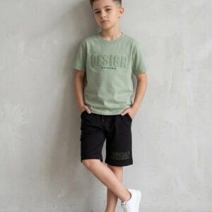 Set cu tricou și pantaloni scurți pentru baieti "Design"- verde/negru